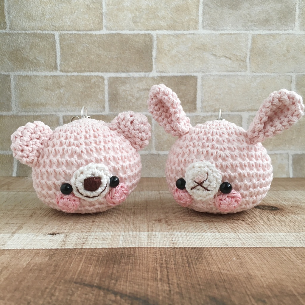 \New!/大きなお顔が持ち物の目印に最適♪淡ピンク色うさぎクマ顔【大】鈴付イヤホンジャック|ストラップ|ボールチェーン