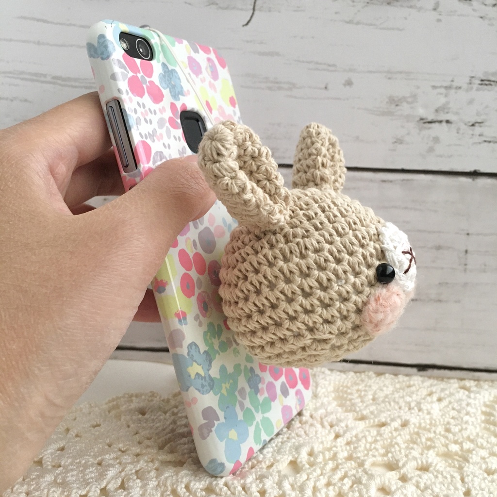 【リニューアル!】ビスケット色クマとうさぎの顔(大) 鈴付きイヤホンジャックストラップ