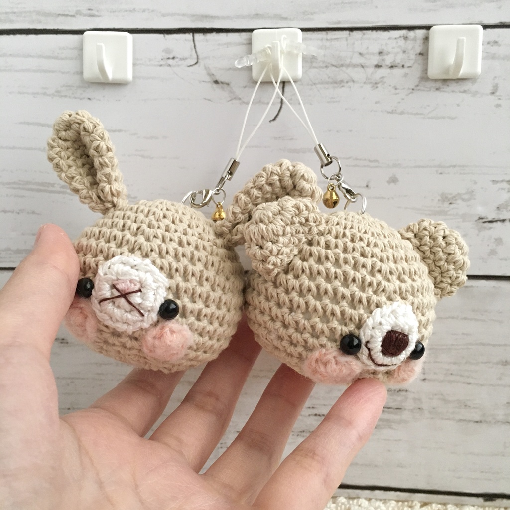 【リニューアル!】ビスケット色クマとうさぎの顔(大) 鈴付きイヤホンジャックストラップ