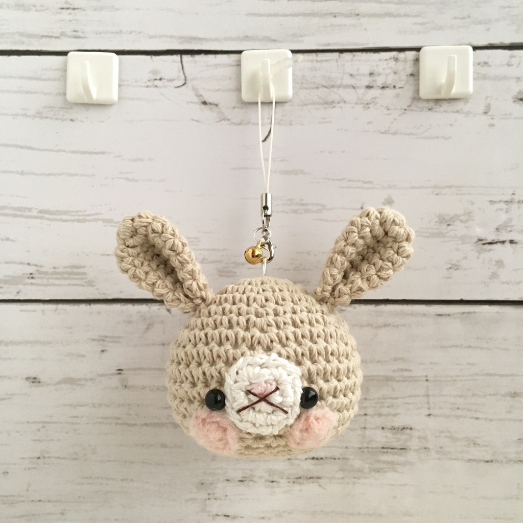 【リニューアル!】ビスケット色クマとうさぎの顔(大) 鈴付きイヤホンジャックストラップ