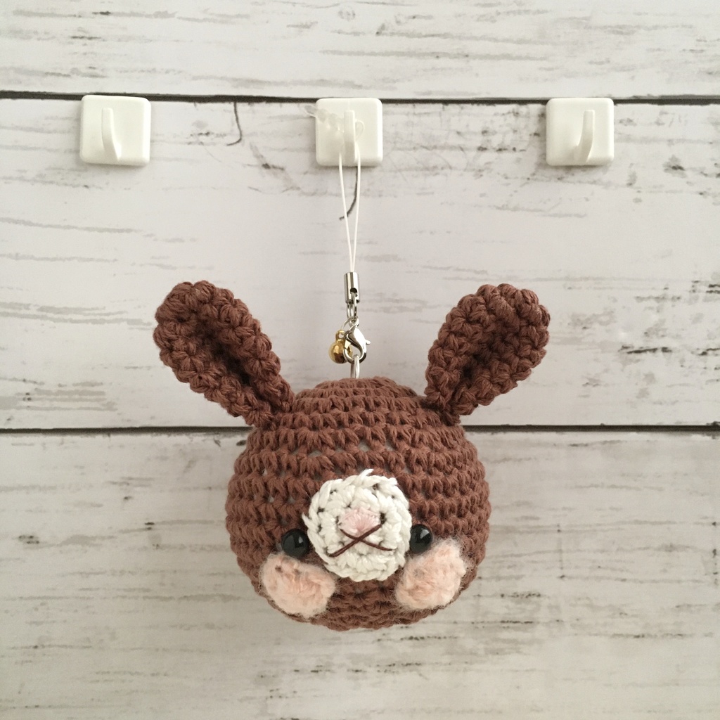 ナチュラル★ココア色クマ&うさぎ|コロンと可愛く年中身につけられる【大】鈴付イヤホンジャック|ストラップ|ボールチェーン