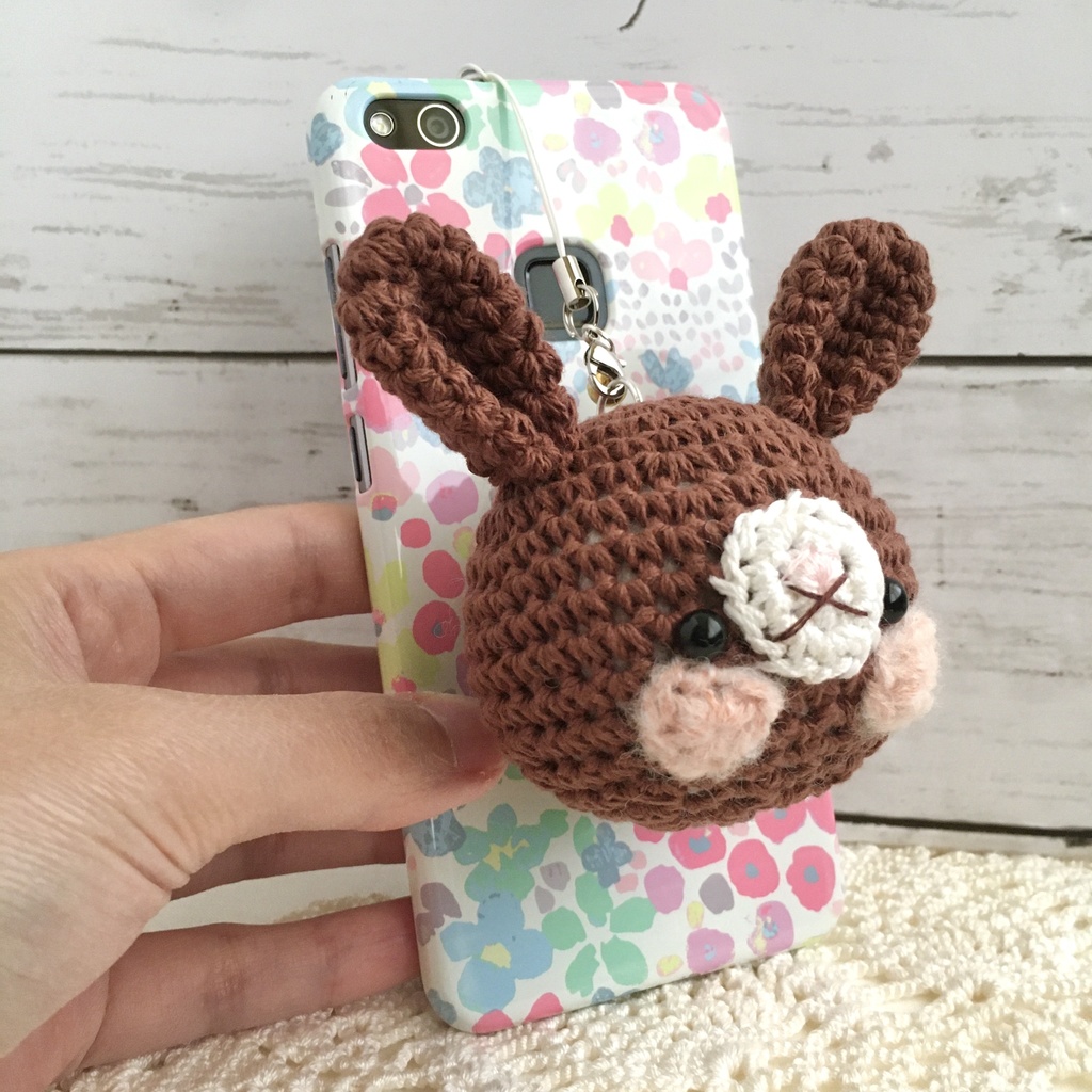 ナチュラル★ココア色クマ&うさぎ|コロンと可愛く年中身につけられる【大】鈴付イヤホンジャック|ストラップ|ボールチェーン