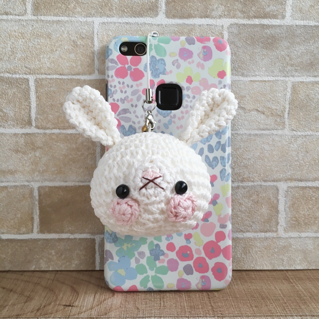 \New!/大きなお顔が持ち物の目印に♪うちの子!白色うさぎクマ顔【大】鈴付イヤホンジャック|ストラップ|ボールチェーン