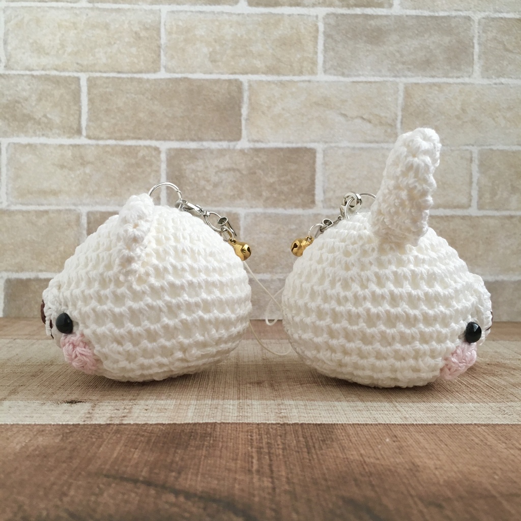 \New!/大きなお顔が持ち物の目印に♪うちの子!白色うさぎクマ顔【大】鈴付イヤホンジャック|ストラップ|ボールチェーン