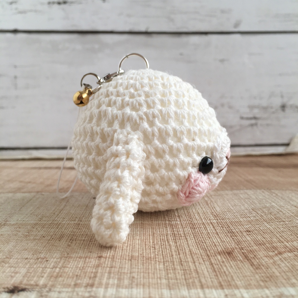 白色ロップイヤーうちの子!大きなお顔が持ち物の目印に◎【大】鈴付きイヤホンジャック|ストラップ|ボールチェーン