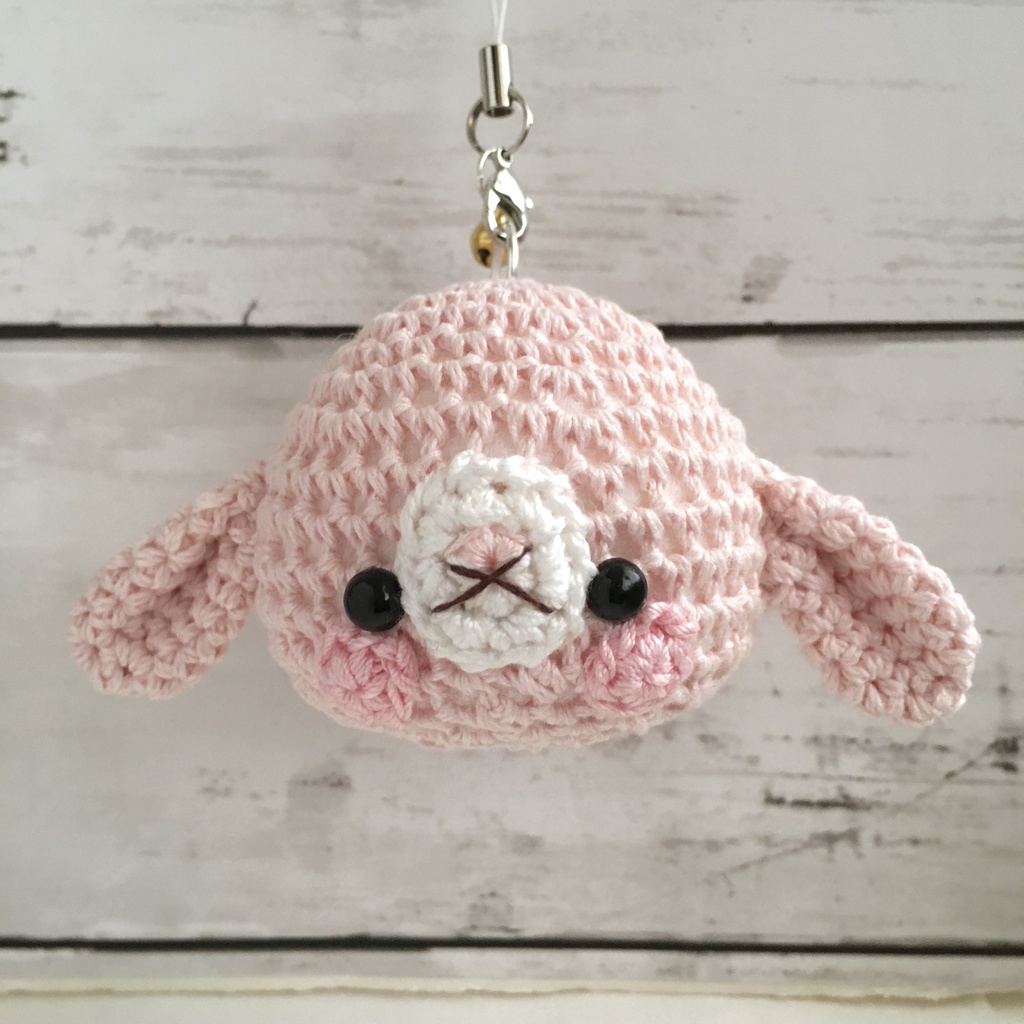 優しい淡ピンク色ロップイヤー!大きなお顔が持ち物の目印に最適♪【大】鈴付きイヤホンジャック|ストラップ|ボールチェーン
