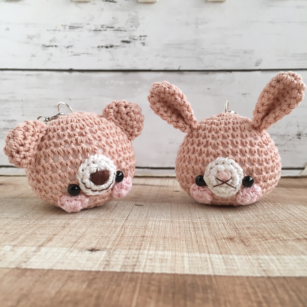 \New!/大きなお顔が持ち物の目印に最適!ピーチ色うさぎクマ顔【大】鈴付イヤホンジャック|ストラップ|ボールチェーン