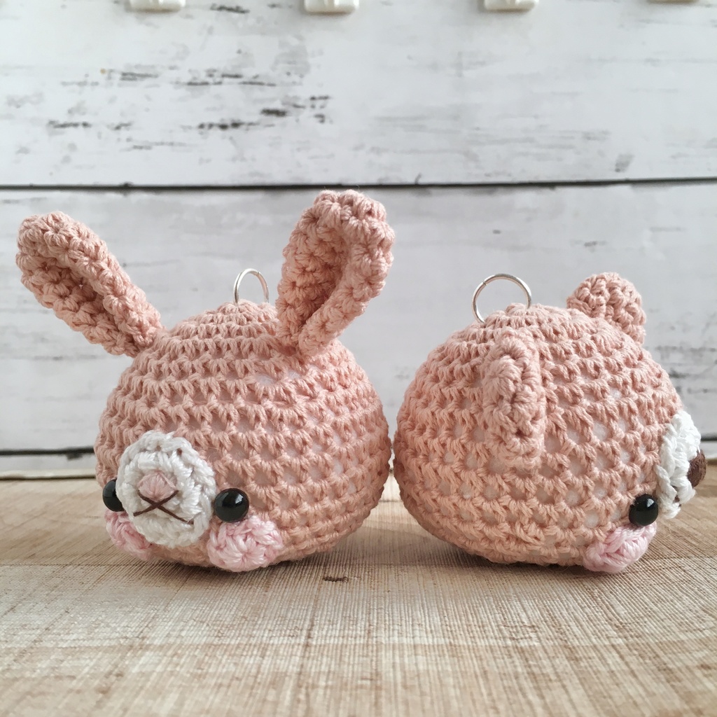 \New!/大きなお顔が持ち物の目印に最適!ピーチ色うさぎクマ顔【大】鈴付イヤホンジャック|ストラップ|ボールチェーン