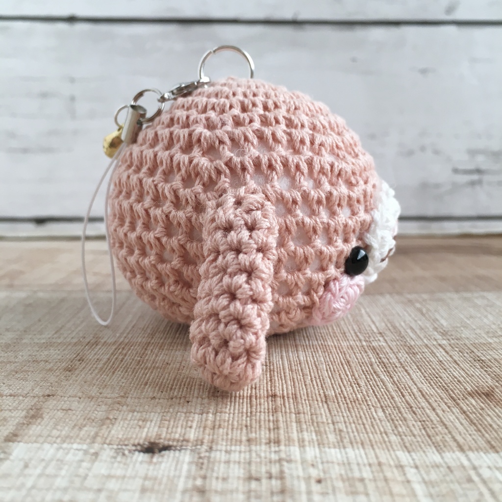 大きなお顔が持ち物の目印に最適♪ピーチピンク色ロップイヤー♡顔【大】鈴付きイヤホンジャック|ストラップ|ボールチェーン