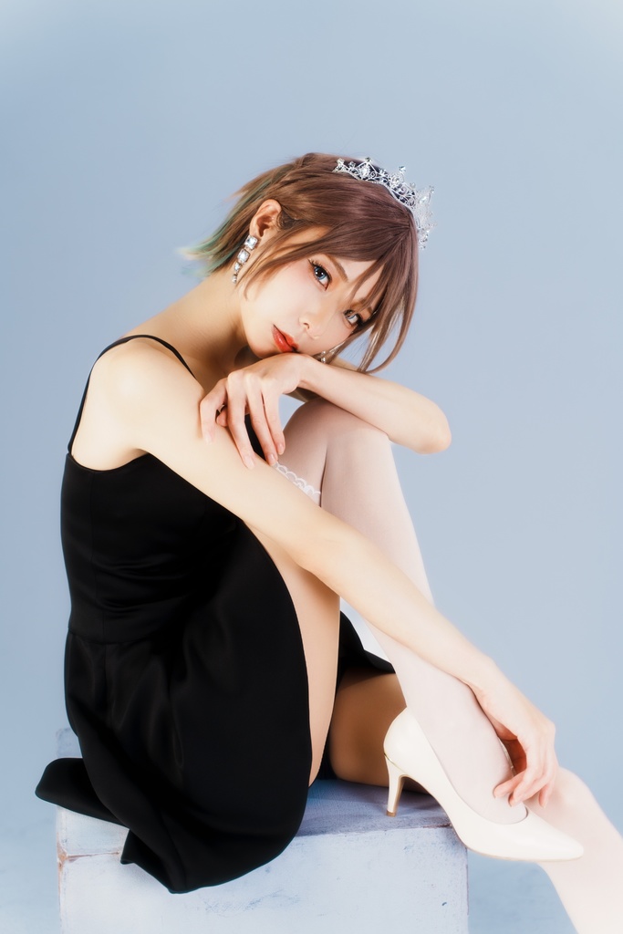 写真集&ブロマイド「夏服、光の海を纏って 」