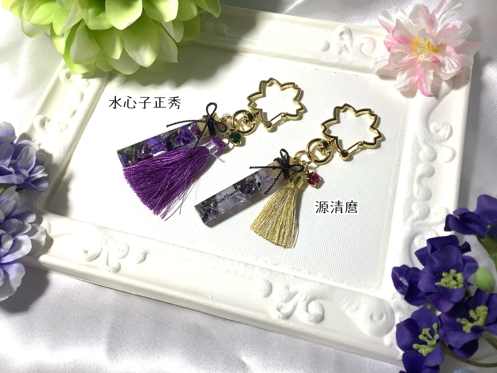 ハーバリウム風刀剣レジンキーホルダー