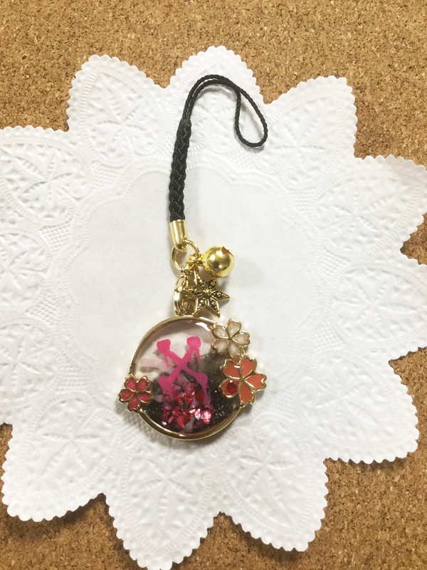 日向とカムクラの希望と絶望ストラップ