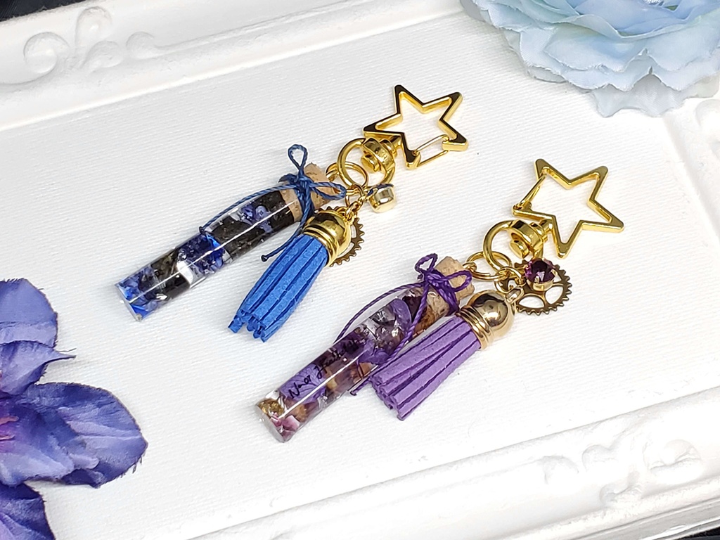 Limbus Company囚人ハーバリウム風レジンキーホルダー