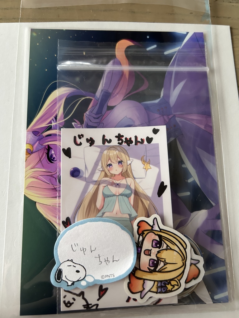 ポストカード、チェキ風カード、シール、マグネット、缶バッジ