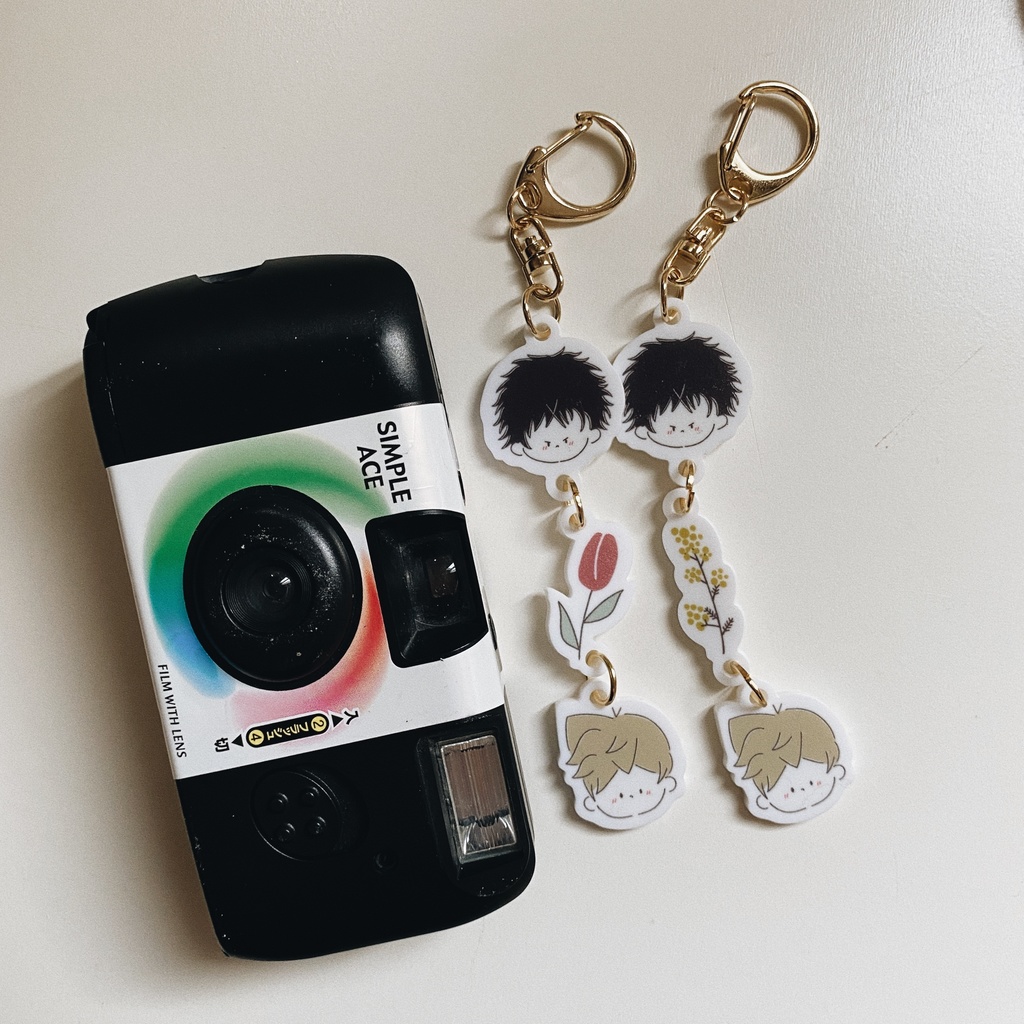 影犬とお花のアクキー