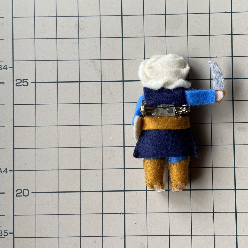 ボードゲーム カタンの盗賊風 フェルト製バッチ まーまゆ食堂19 ふぇると Booth