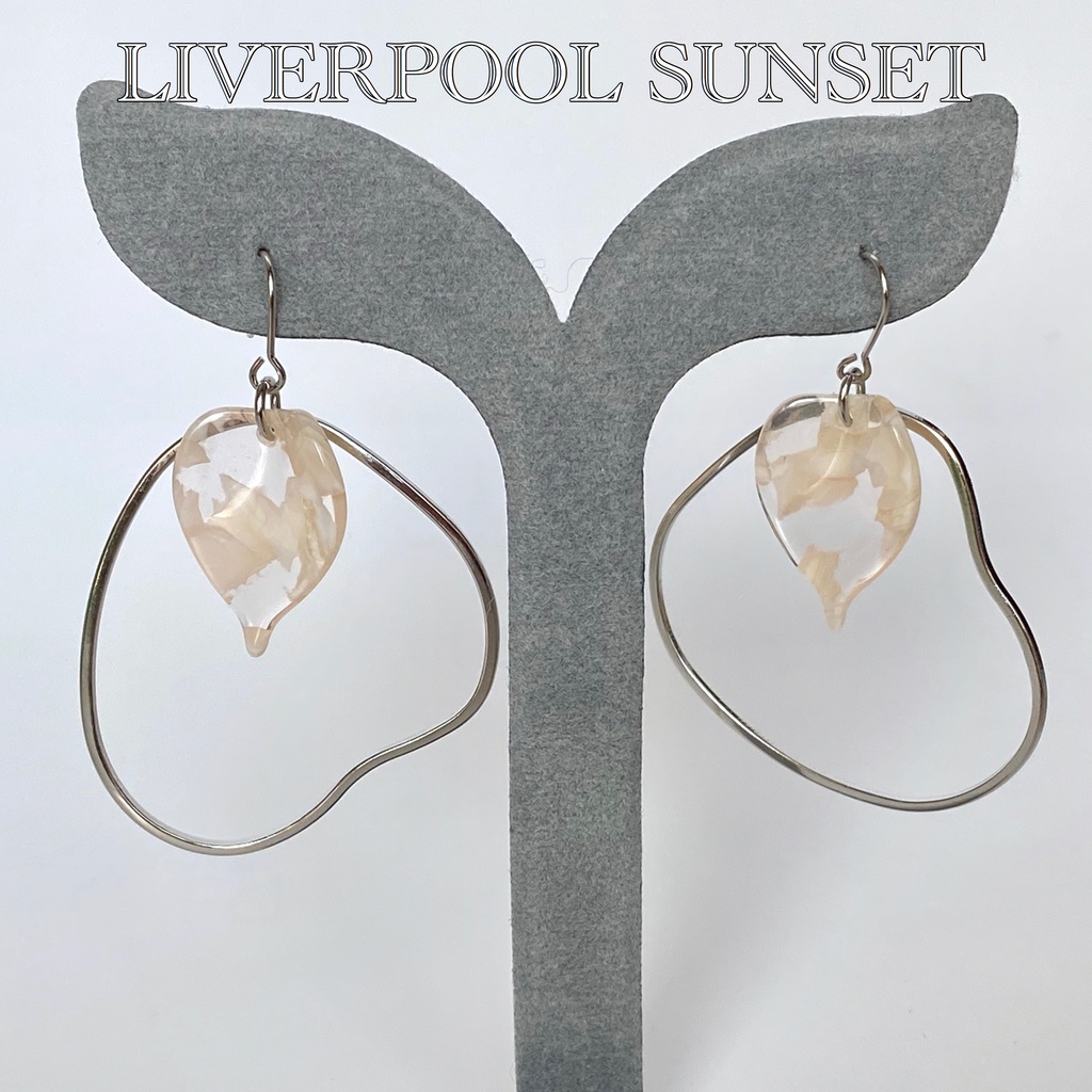 1917 / 夜明けの水面