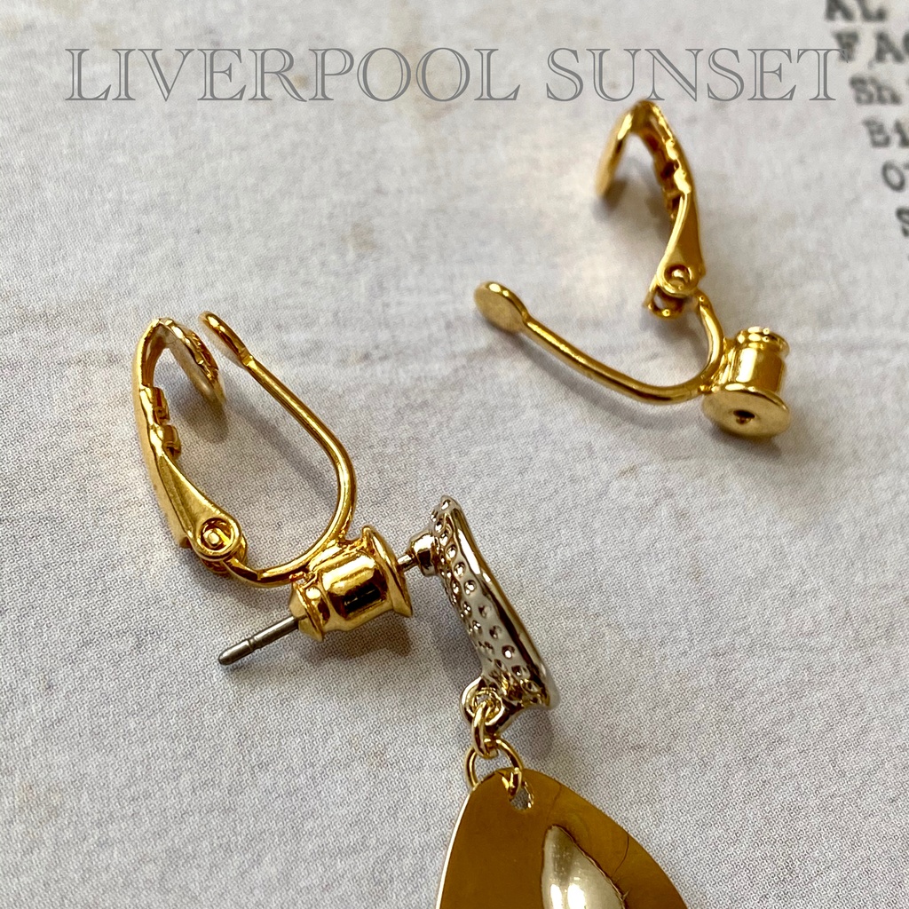 イヤリングコンバーター Liverpool Sunset Booth