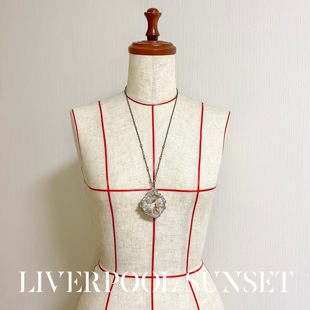 1917 / The Night Window