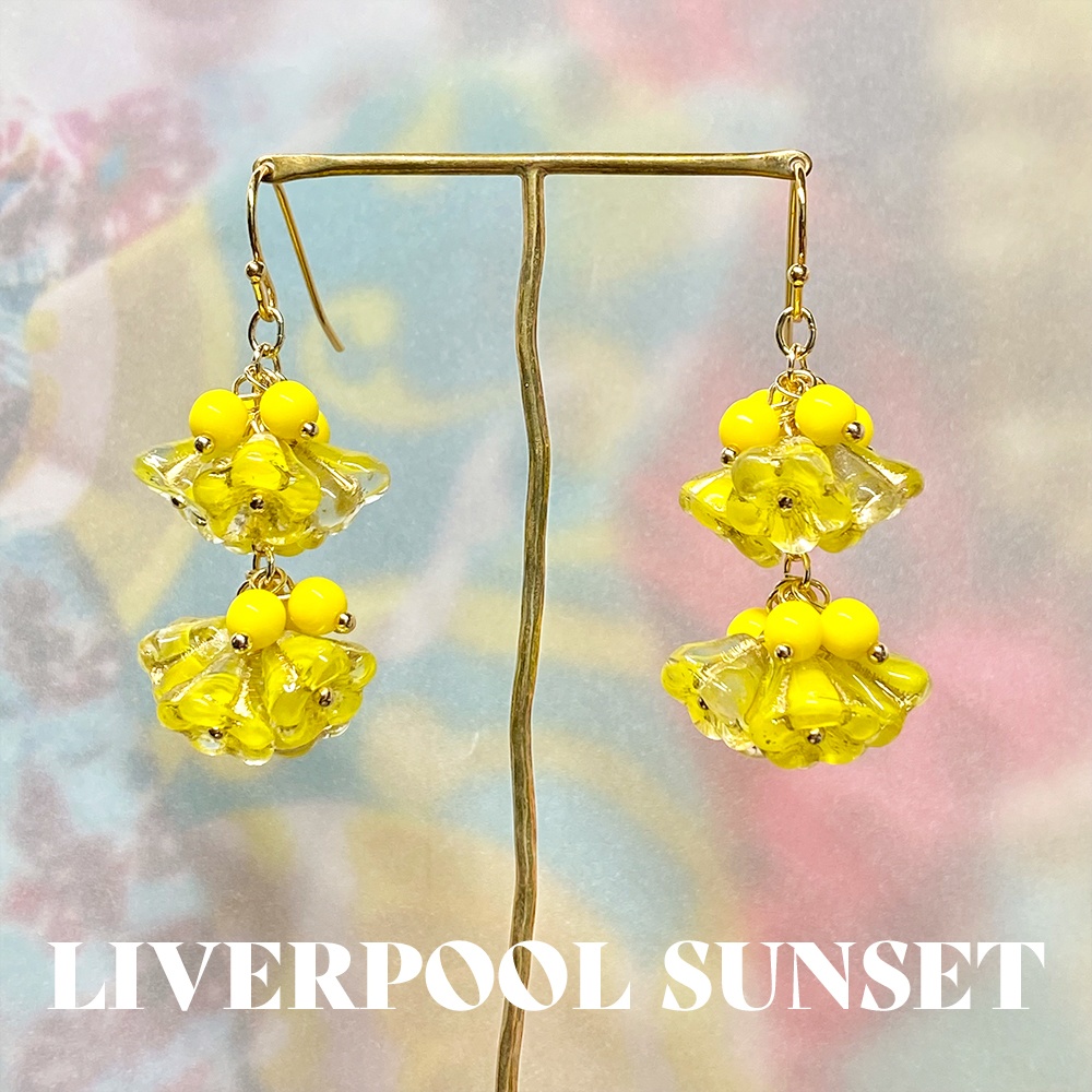 哀れなるものたち / Yellow Cape