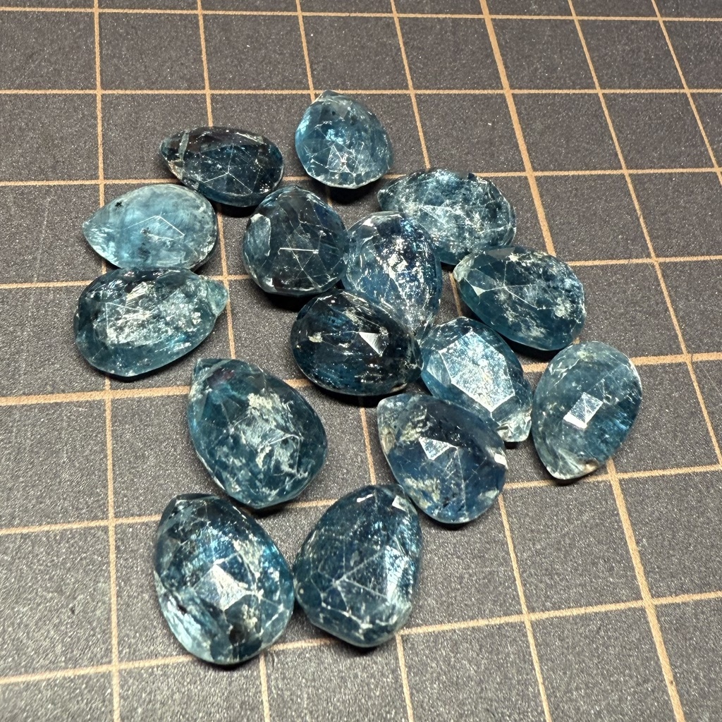 九龍城寨之圍城 / 衫褲