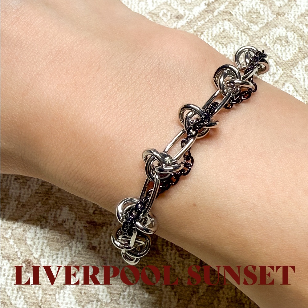 九龍城寨之圍城 / 自傷