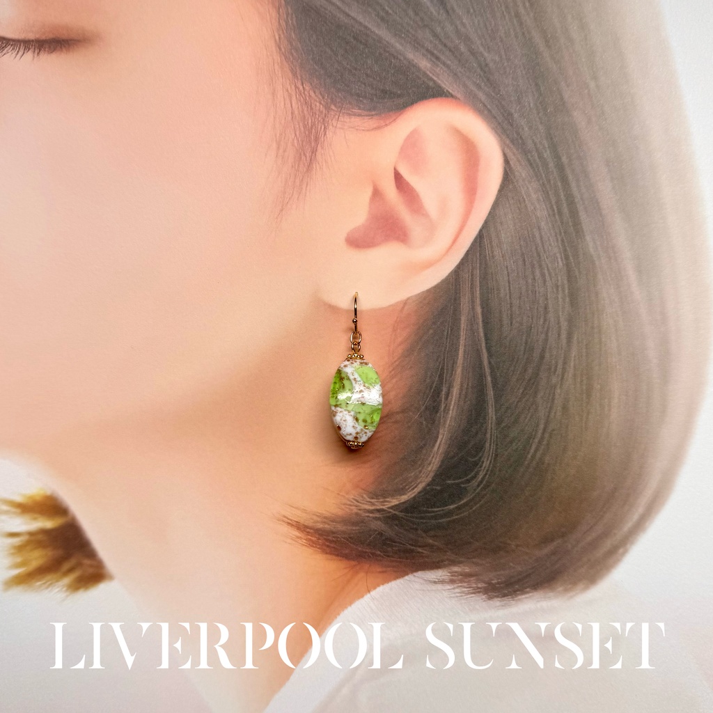 ヴィンテージビーズのピアス