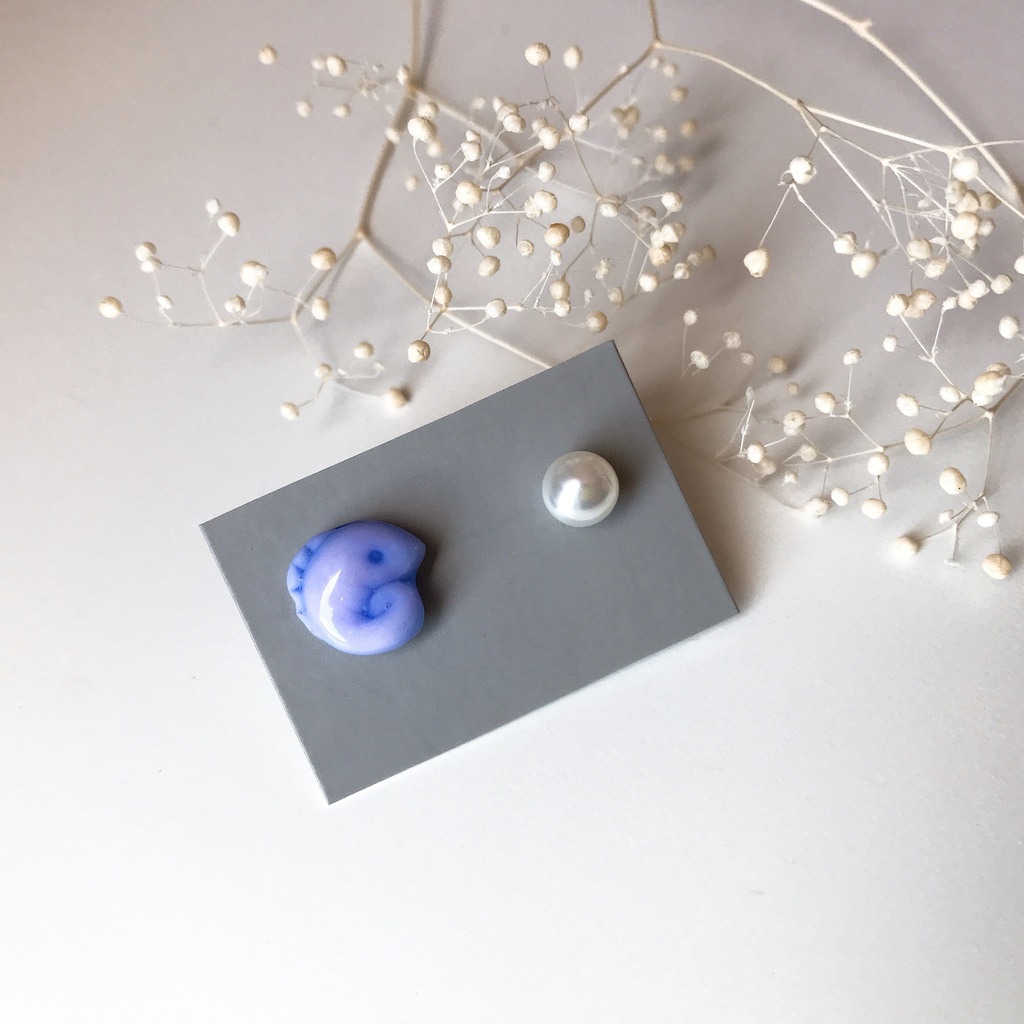 オクタヴィネルイメージピアス