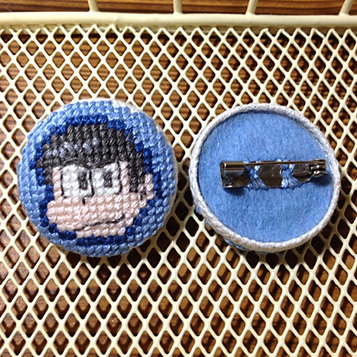 在庫一掃セール【おそ松さん】クロスステッチバッジ