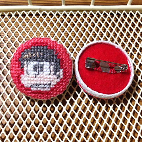 在庫一掃セール【おそ松さん】クロスステッチバッジ