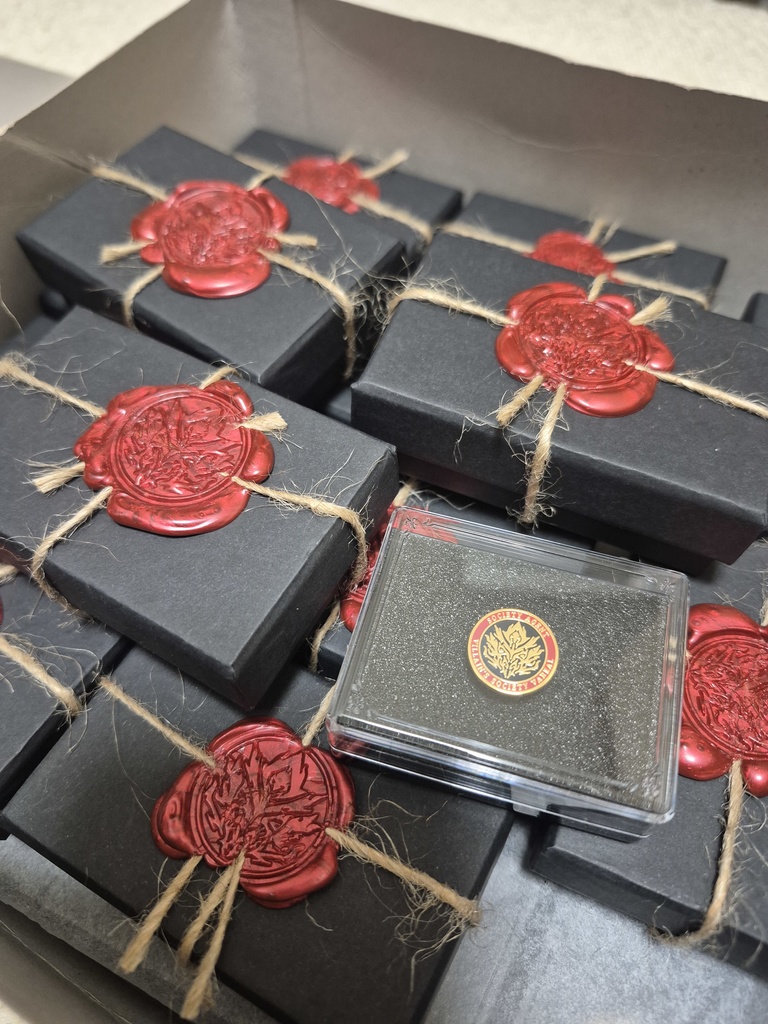 【悪役結社ヴァリアール】エージェントバッジ【リアルグッズ】