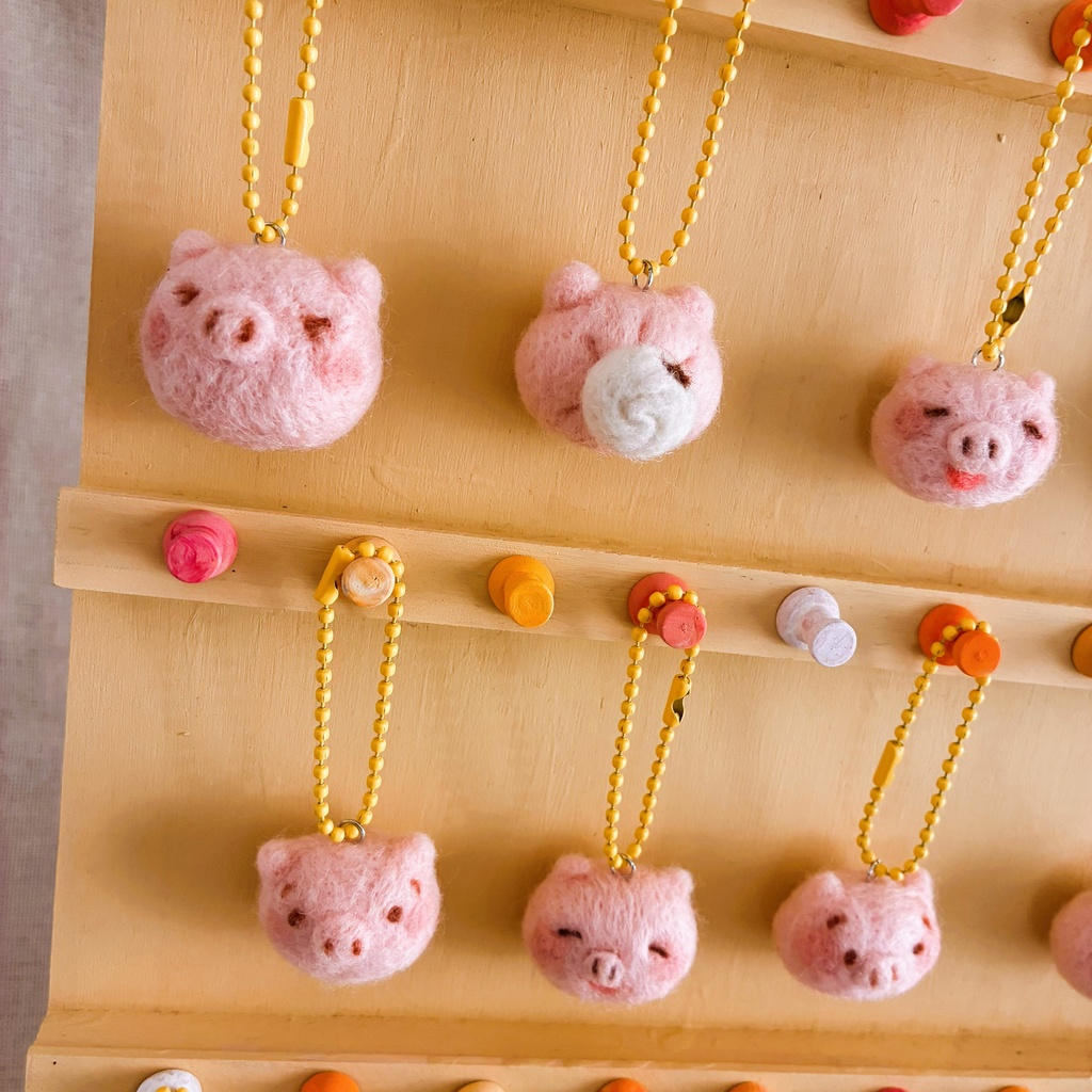 羊毛フェルトのブタのかお(ストラップ)