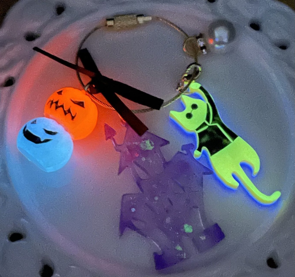 ハロウィンバージョンにゃんさんのワイヤーキーホルダー★期間限定