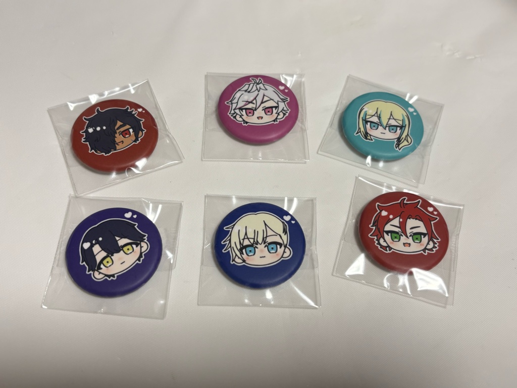 ダンプリ おかお缶バッジ