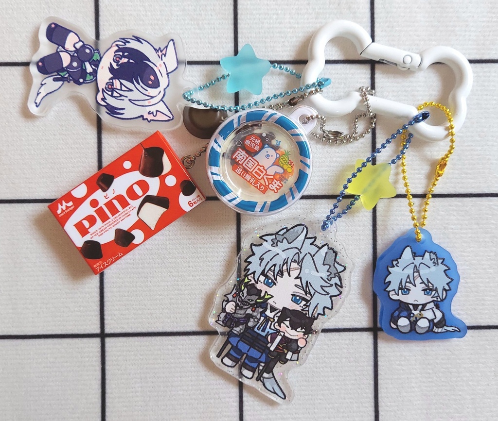 おおかみくんアクキー withゴリョーエジ人形