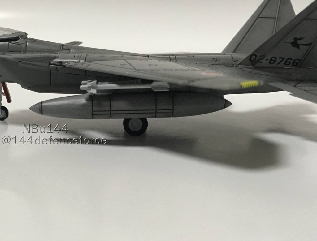【1/144 F-15向け】増槽(ミサイルランチャー付き) 2個セット