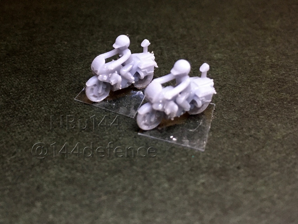 【1/144　Nゲージ】警察車両　白バイ（隊員付き）