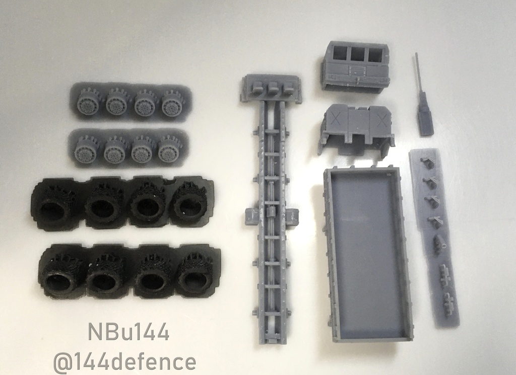 【1/144 ロシア軍】MZKT 7930 重輸送トラック