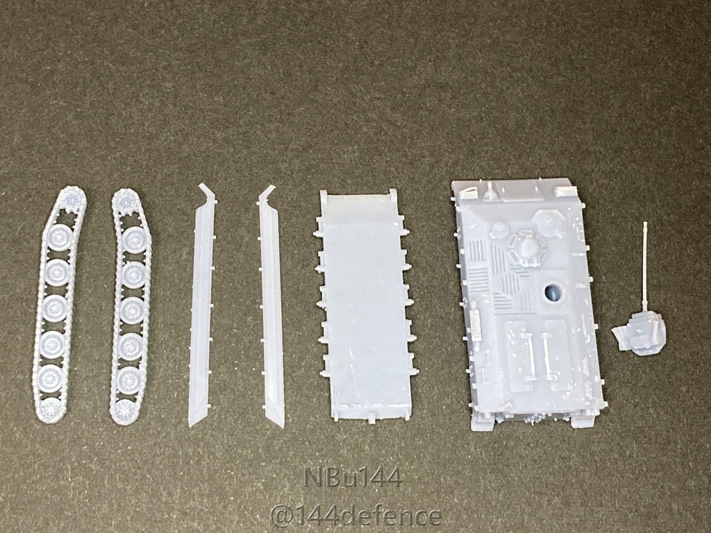 【1/144 陸上自衛隊】試作73式装甲車 コマツ案(SUBⅡ-Ⅱ)