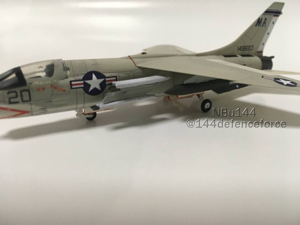 【1/144 F-8クルセイダー向け】ズーニーロケット弾二連ランチャー(二連装パイロン付き) 2セット