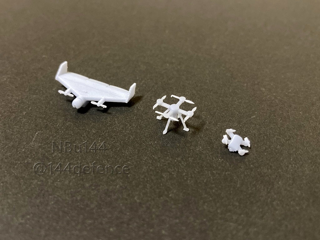 【1/72 陸上自衛隊】小型ドローン3種セット