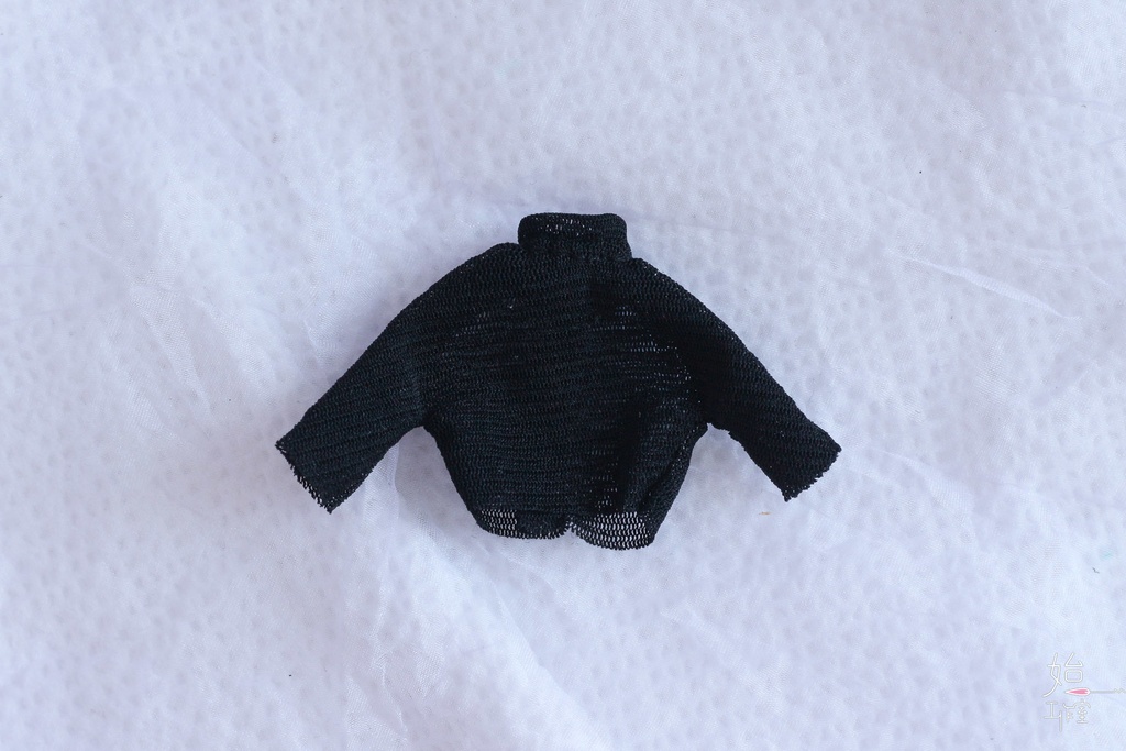 【透け感のあるトップス/オビツ11服】
