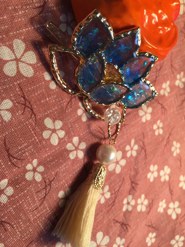蓮の花のヘアーアクセサリー