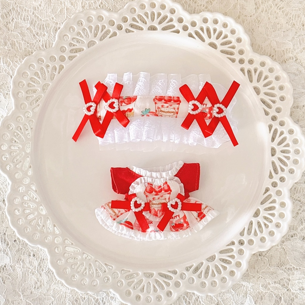 いちごづくし(ハート胸当て)ワンピ＆ヘッドドレスセット レッド ♡ ぬい服 13cm ちびぐるみ