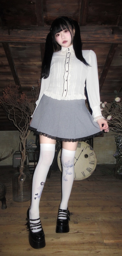 ニーハイソックス “守護天使”