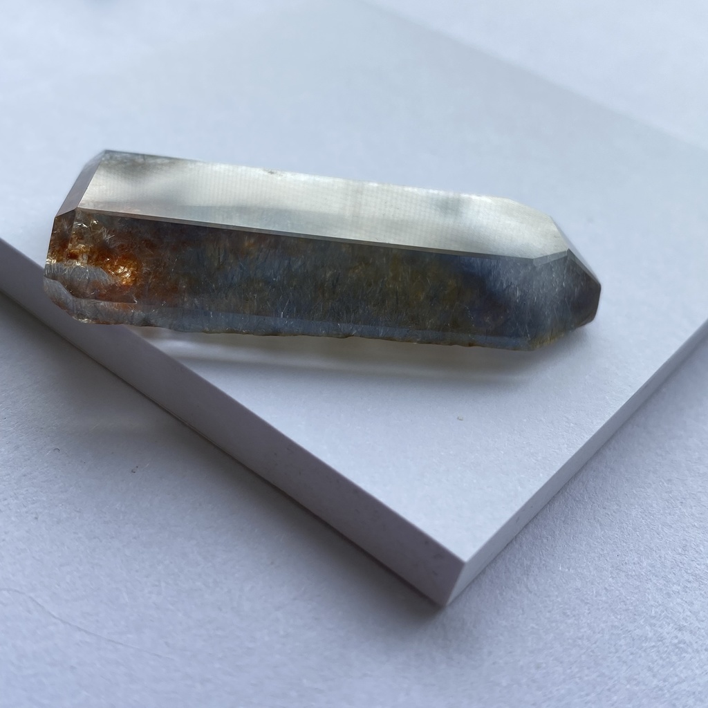 デュモルチェライトインクォーツ