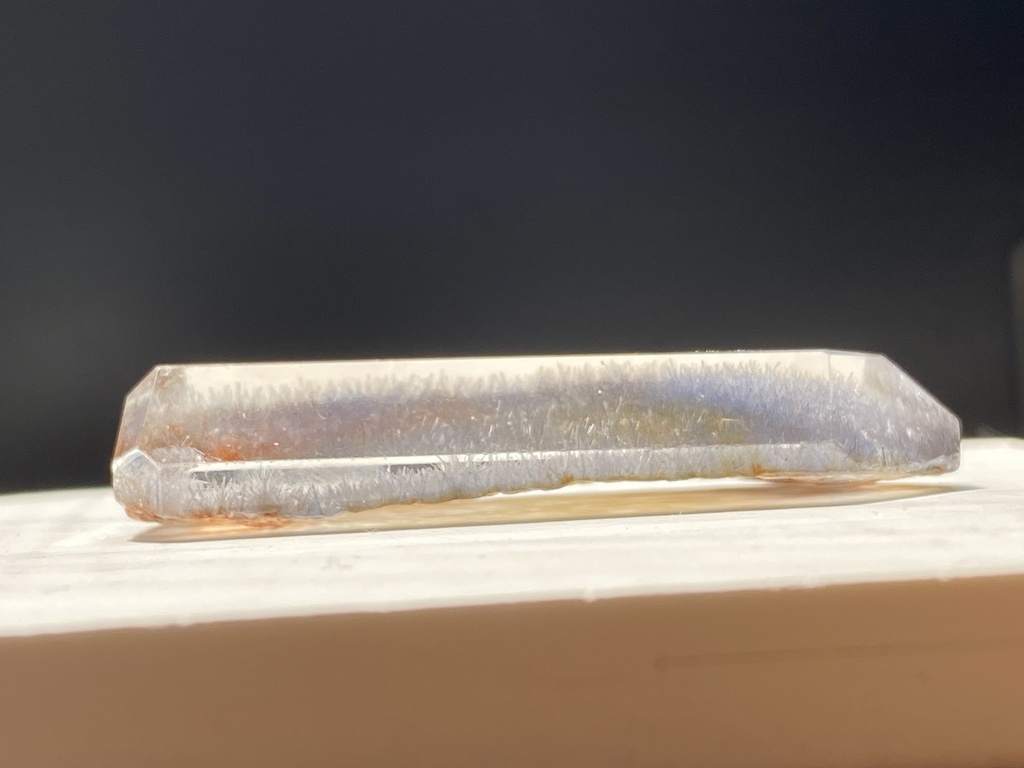 デュモルチェライトインクォーツ