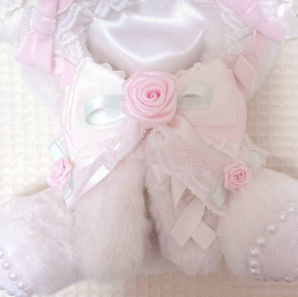 【甘ロリローズ♡クリームねこ】 おすわりぬい服 16cm 【バッグチャーム付き】