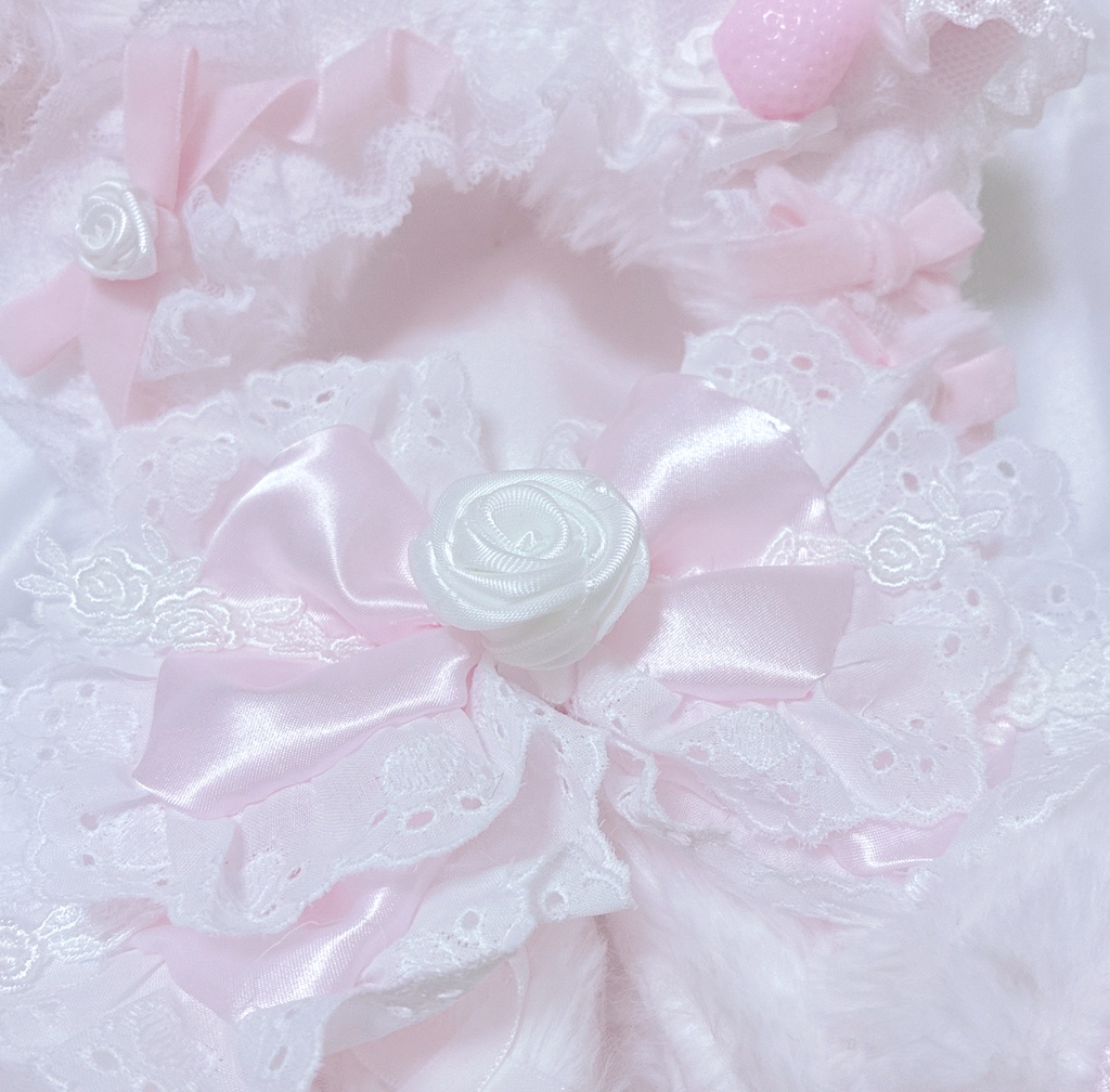 【ロリータローズ♡ぴんくねこちゃん】 おすわりぬい服 16cm 【バッグチャーム付き】