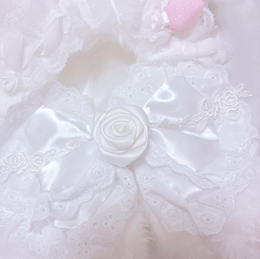 【ロリータローズ♡しろねこちゃん】おすわりぬい服 16cm 【バッグチャーム付き】